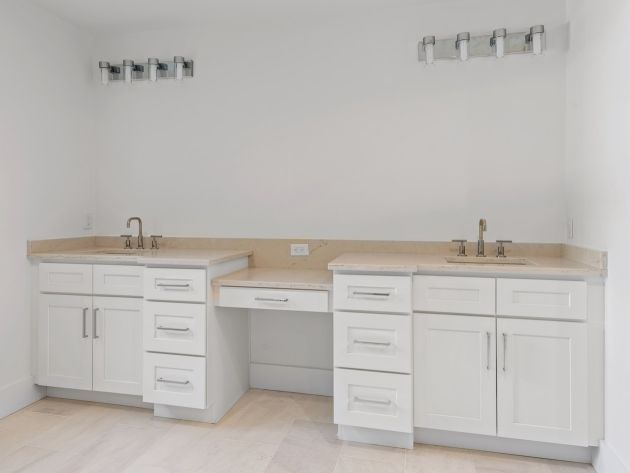 b-20221228_Halsey0032