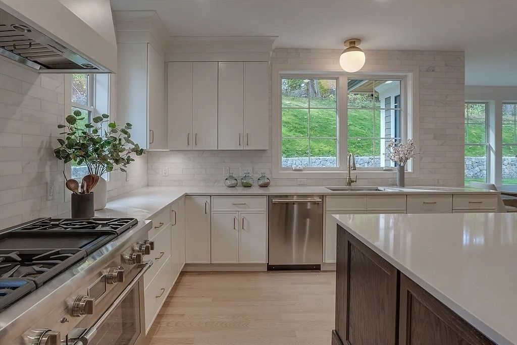 Greendale Ave Kitchen