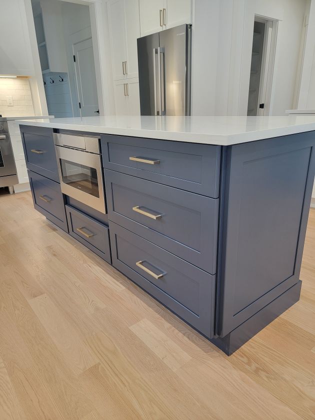 Ashland Cabinet custom kitchen design