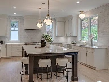 Greendale Ave Kitchen